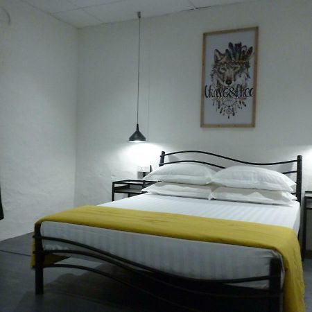 Ola Lavanderia Cafe Malacca Εξωτερικό φωτογραφία